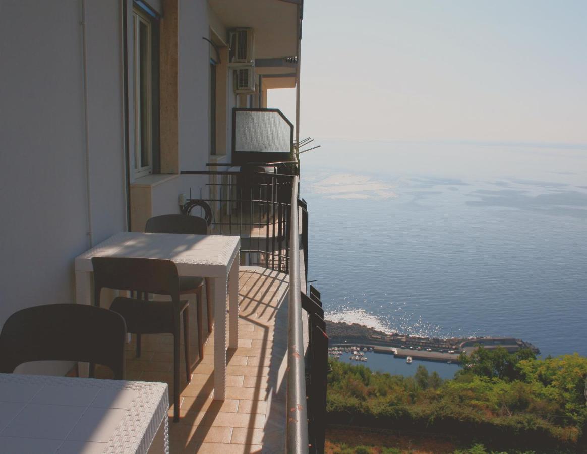 Il Balcone Di Galatea Apartment Acireale Exterior photo